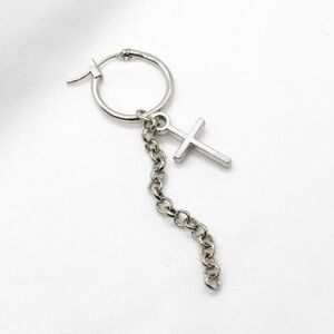 Chain Cross Hoop